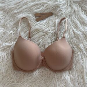 Skims Fits Everybody T-shirt Bra Clay Size 32DD